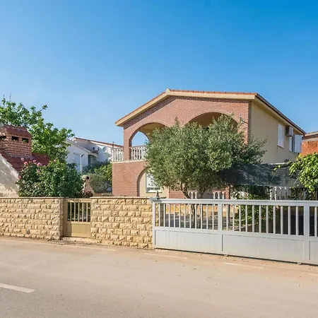 Apartament Filipovic *